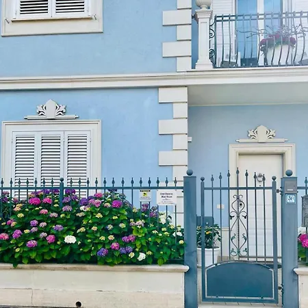 Blue House * Martinsicuro